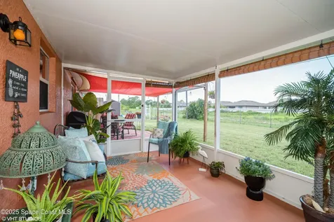 871 Quanah Street SE Palm Bay FL 32909