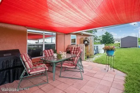 871 Quanah Street SE Palm Bay FL 32909
