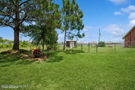 871 Quanah Street SE Palm Bay FL 32909