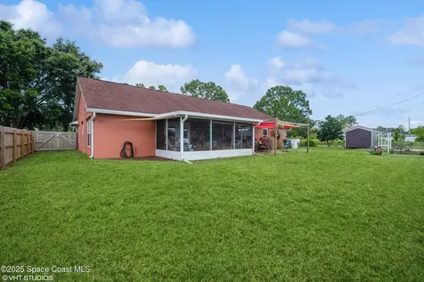 871 Quanah Street SE Palm Bay FL 32909