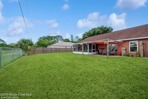 871 Quanah Street SE Palm Bay FL 32909