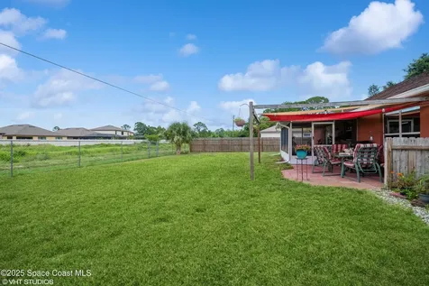 871 Quanah Street SE Palm Bay FL 32909