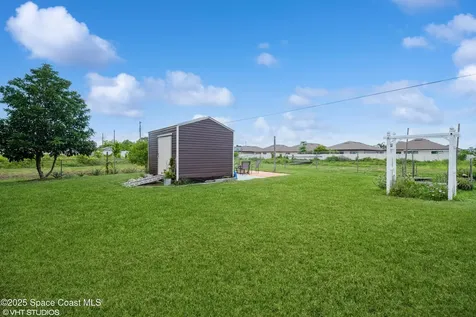 871 Quanah Street SE Palm Bay FL 32909