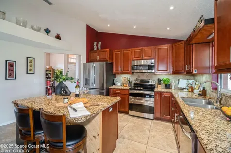 871 Quanah Street SE Palm Bay FL 32909