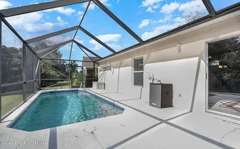 2221 Spring Creek Circle Palm Bay FL 32905