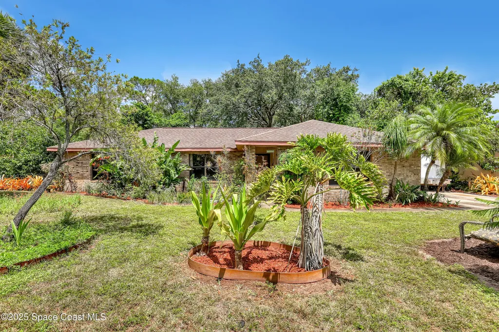 698 Awin Court SE Palm Bay FL 32909