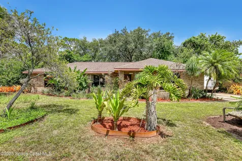 698 Awin Court SE Palm Bay FL 32909