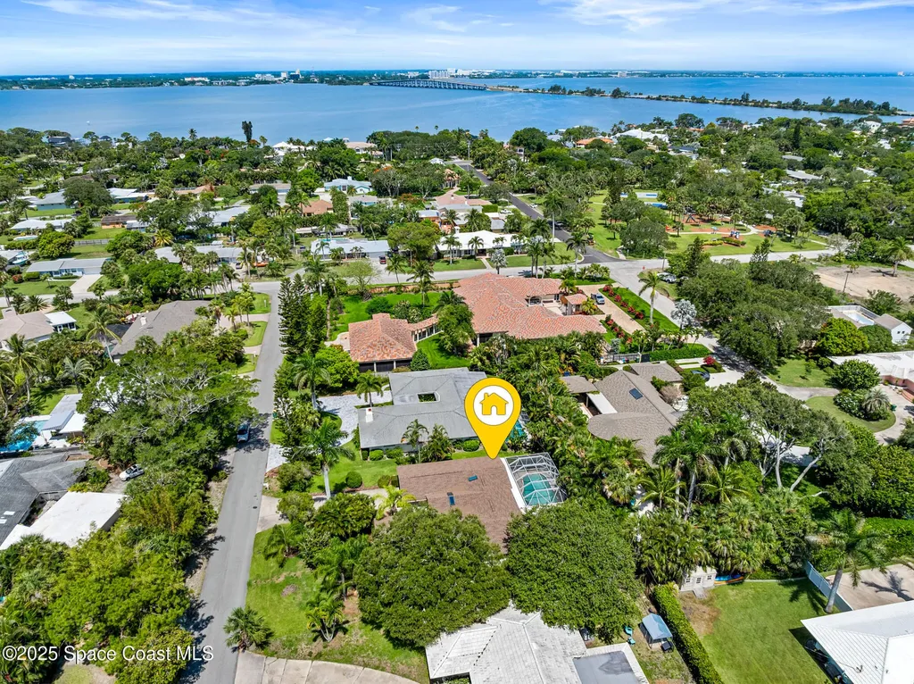 320 Cocoa Avenue Indialantic FL 32903