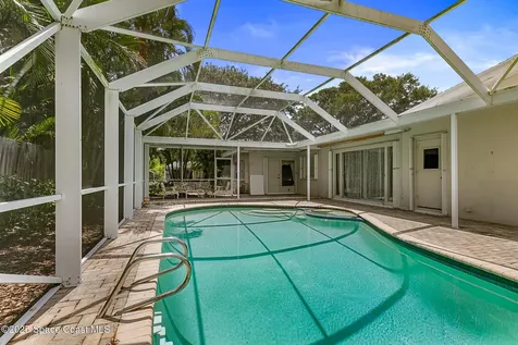 320 Cocoa Avenue Indialantic FL 32903