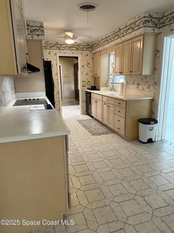 320 Cocoa Avenue Indialantic FL 32903
