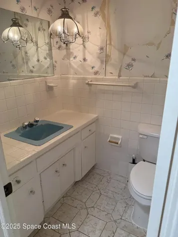 320 Cocoa Avenue Indialantic FL 32903