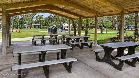 320 Cocoa Avenue Indialantic FL 32903