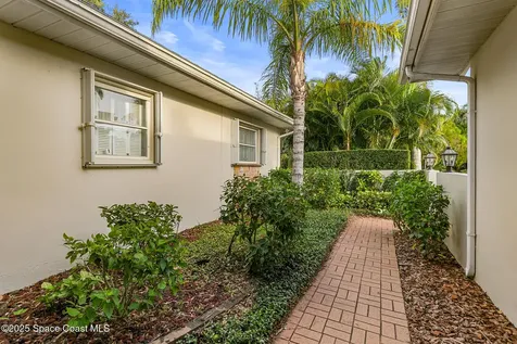 320 Cocoa Avenue Indialantic FL 32903