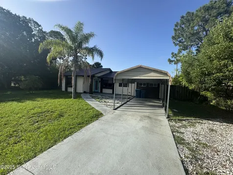 530 Escarole Street SE Palm Bay FL 32909