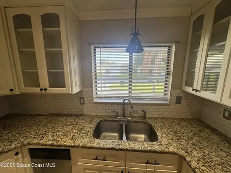 530 Escarole Street SE Palm Bay FL 32909