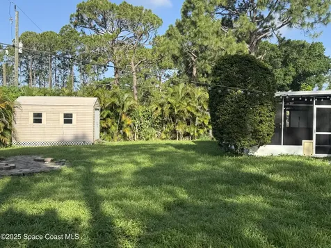 530 Escarole Street SE Palm Bay FL 32909