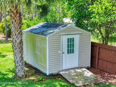 6025 Brabrook Avenue Grant FL 32949