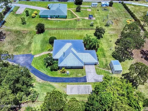 6025 Brabrook Avenue Grant FL 32949