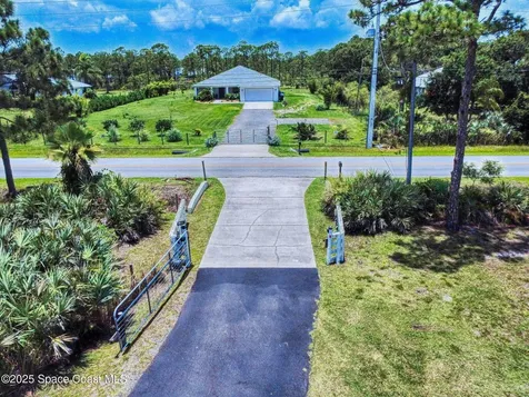 6025 Brabrook Avenue Grant FL 32949