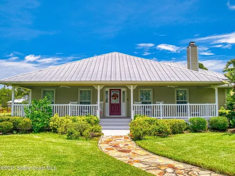 6025 Brabrook Avenue Grant FL 32949