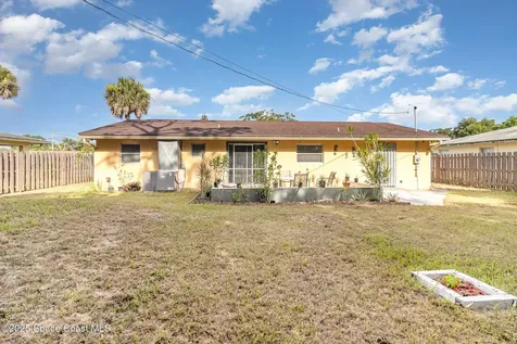 1326 44th Avenue Vero Beach FL 32966