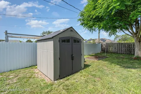 1082 Apricot Avenue SE Palm Bay FL 32909