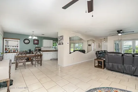 1082 Apricot Avenue SE Palm Bay FL 32909