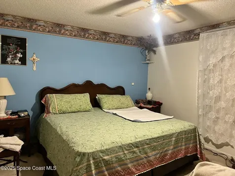 1137 Hill Avenue NW Palm Bay FL 32907
