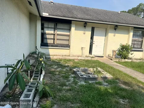 1137 Hill Avenue NW Palm Bay FL 32907
