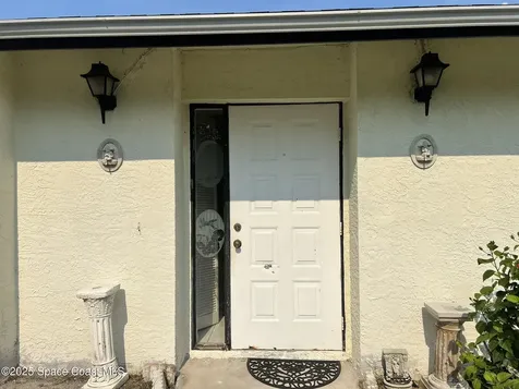 1137 Hill Avenue NW Palm Bay FL 32907
