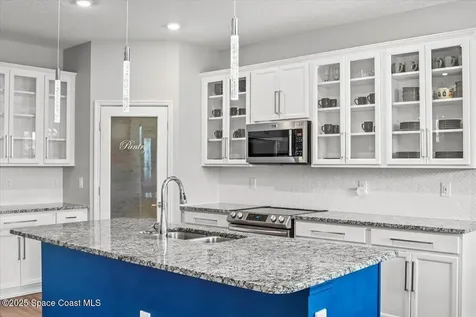 922 Raleigh Road SE Palm Bay FL 32909
