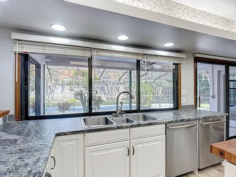 3090 Rio Pino S Indialantic FL 32903