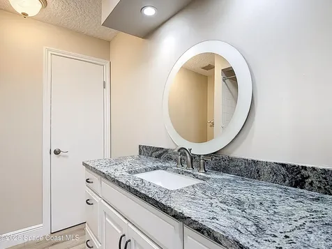 3090 Rio Pino S Indialantic FL 32903