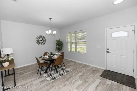 2305 Ascot Avenue Orlando FL 32833