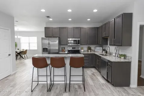 2305 Ascot Avenue Orlando FL 32833