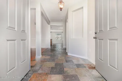 2831 Village Pine Terrace Orlando FL 32833