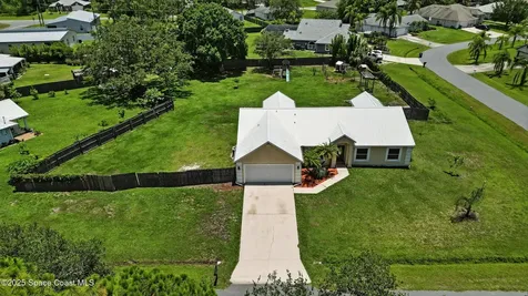 2749 Digby Road SE Palm Bay FL 32909