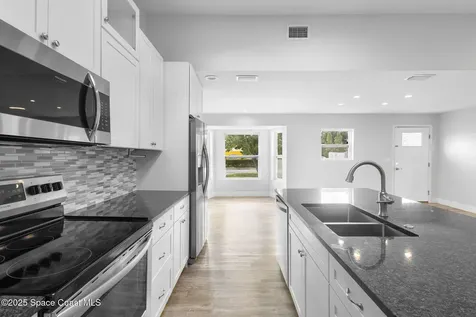 120 Cascade Avenue SE Palm Bay FL 32909