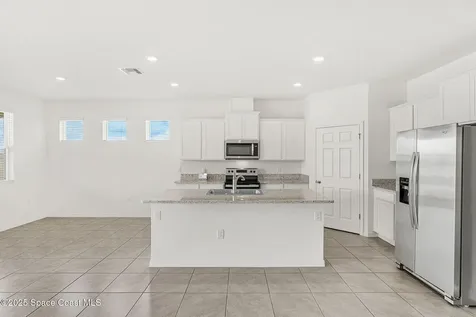 2224 Farmhouse Road SE Palm Bay FL 32909