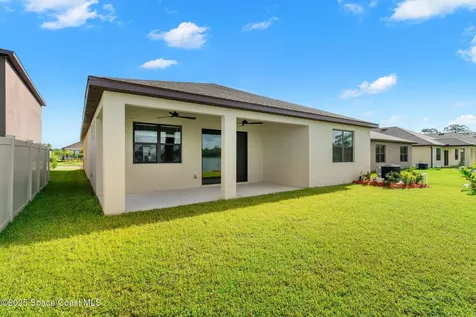 2224 Farmhouse Road SE Palm Bay FL 32909