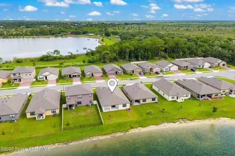2224 Farmhouse Road SE Palm Bay FL 32909