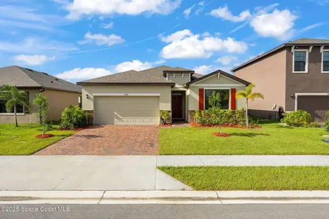 2224 Farmhouse Road SE Palm Bay FL 32909
