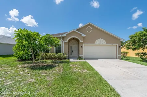 570 Cardinal Street SE Palm Bay FL 32909