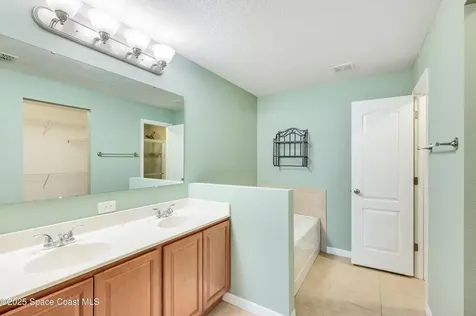 570 Cardinal Street SE Palm Bay FL 32909