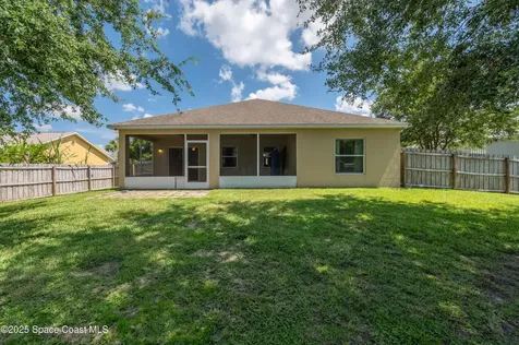 570 Cardinal Street SE Palm Bay FL 32909