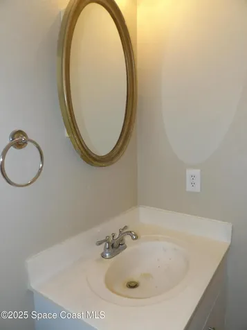 452 Warrington Road SW Palm Bay FL 32908