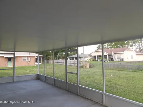 452 Warrington Road SW Palm Bay FL 32908