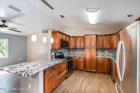490 Candlestick Avenue NE Palm Bay FL 32907