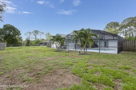941 Custer Street NW Palm Bay FL 32907