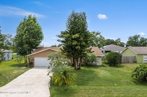 790 Alfonso Avenue SE Palm Bay FL 32909